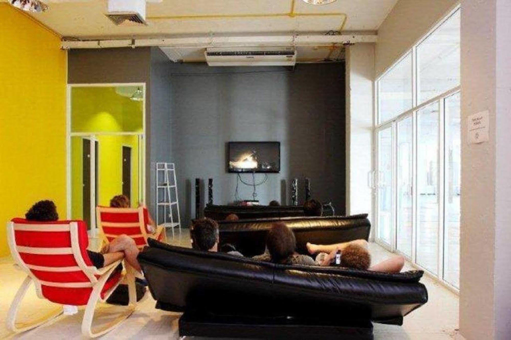 Kool Backpacker Hostel Patong Экстерьер фото
